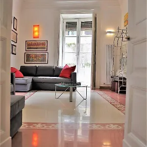 https://suite-il-letto-sotto-il-tetto.catania-hotels.net